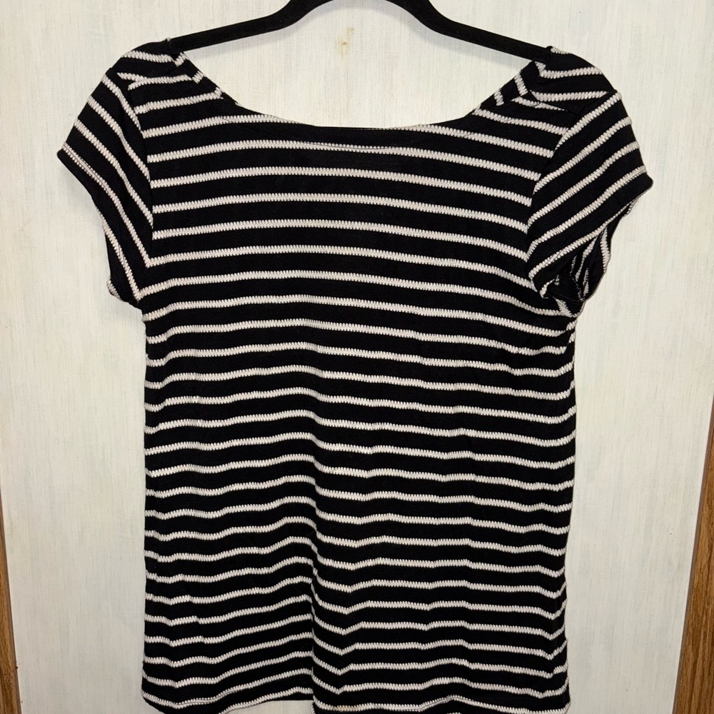 Black and White Striped Women's Tee with bow in the back